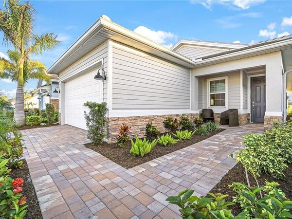 16802 Seasons Coast DR, BONITA SPRINGS, FL 34135