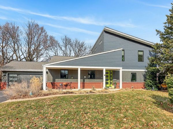 1002 Longmeadow Lane, Western Springs, IL 60558