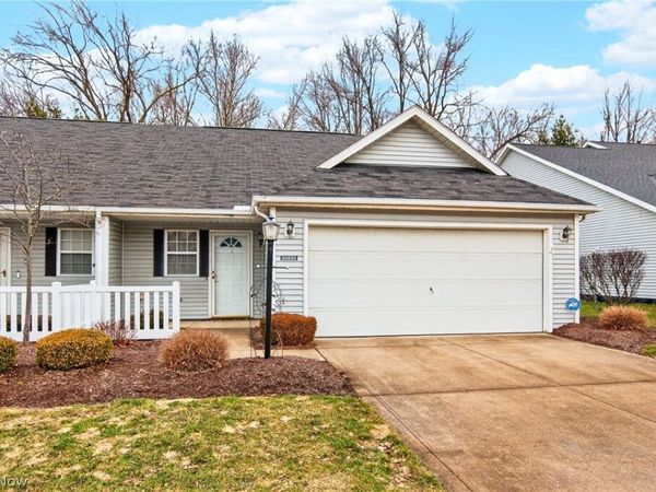 30250 Ginger Lane, Unit 43B, North Olmsted, OH 44070