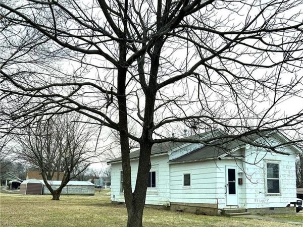 1732 E Oak Street, Fort Scott, KS 66701