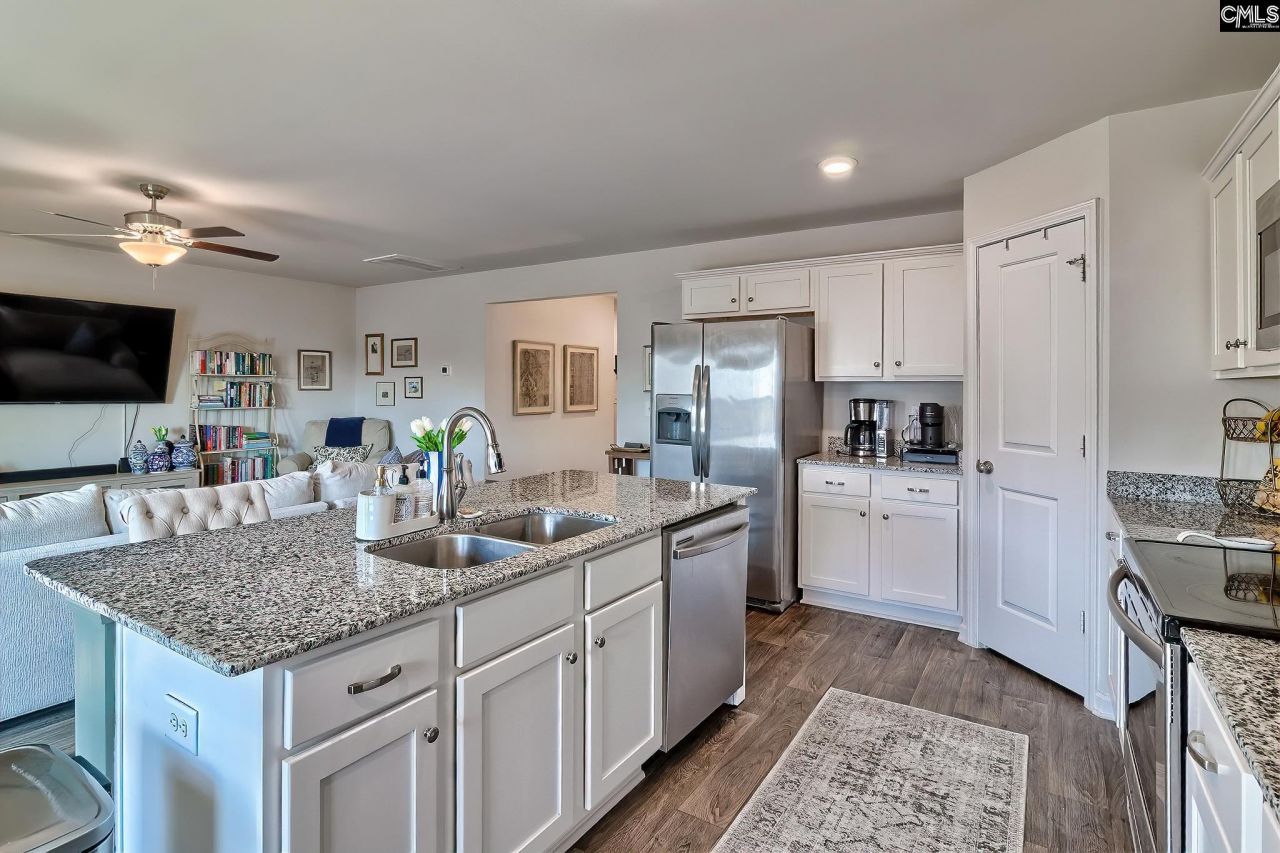 243 Bent Holly Drive  Photo 6