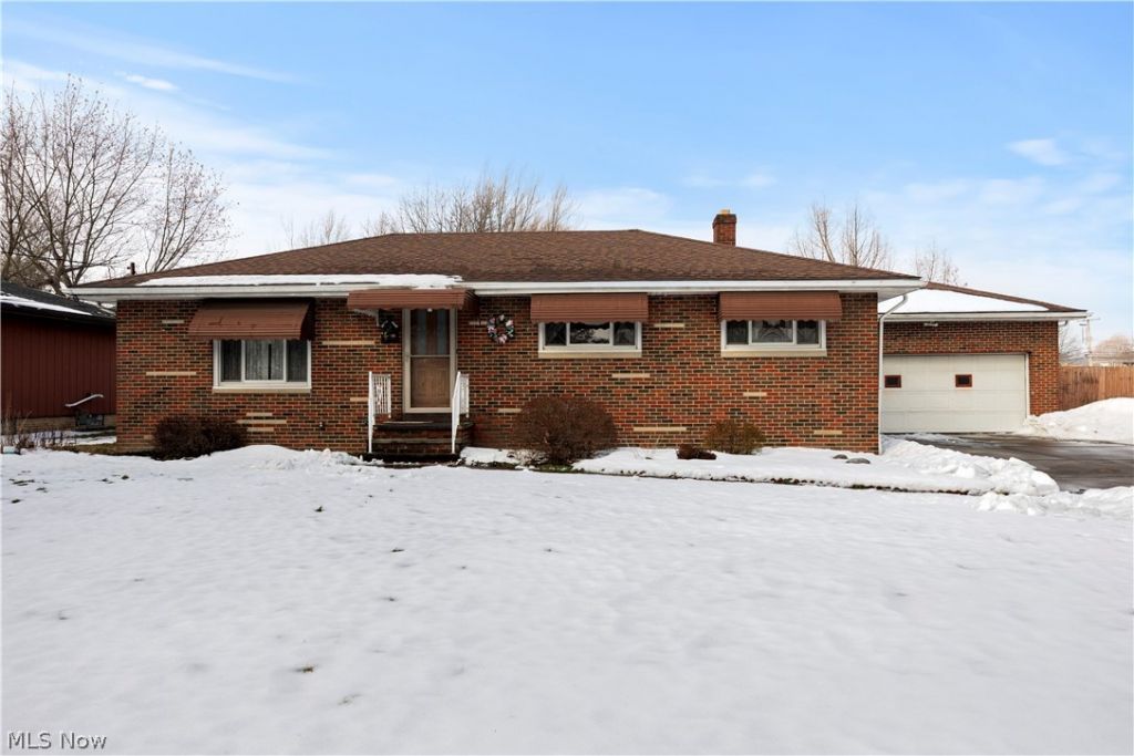 9242 W 130th Street, Strongsville, OH 44136 Main Photo