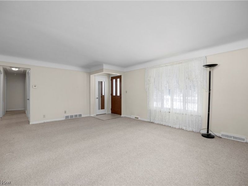 9242 W 130th Street, Strongsville, OH 44136 Photo 8