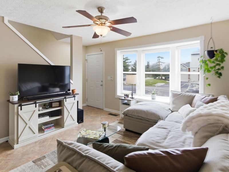 888 Annagladys Drive, Unit F4, Columbus, OH 43085 Photo 3