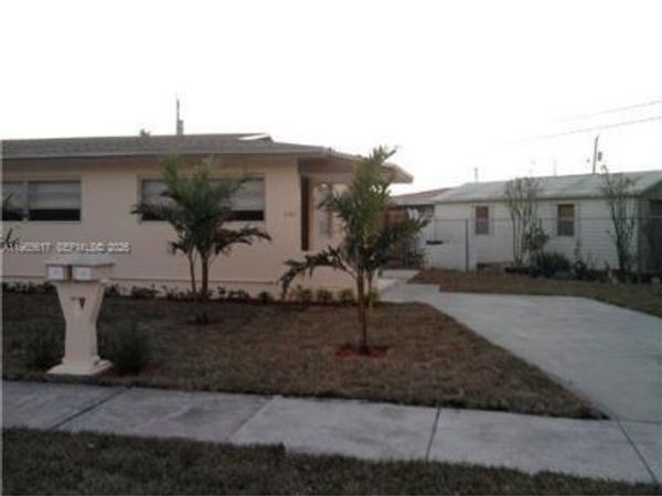 1122 NW 24th Ct , Unit 1122, Miami, FL 33125