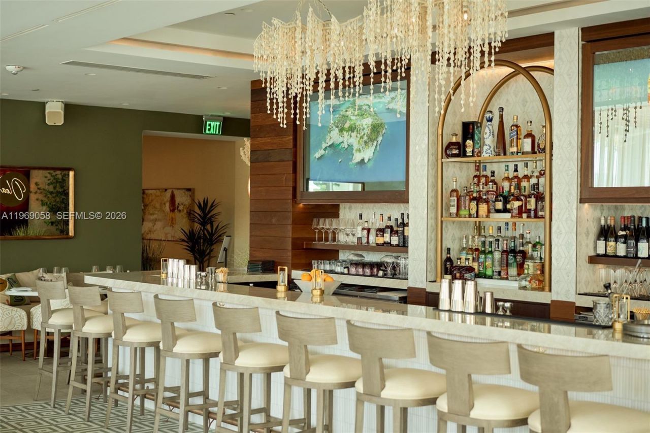 1000 W Island Blvd, Unit 2909, Aventura, FL 33160 Photo