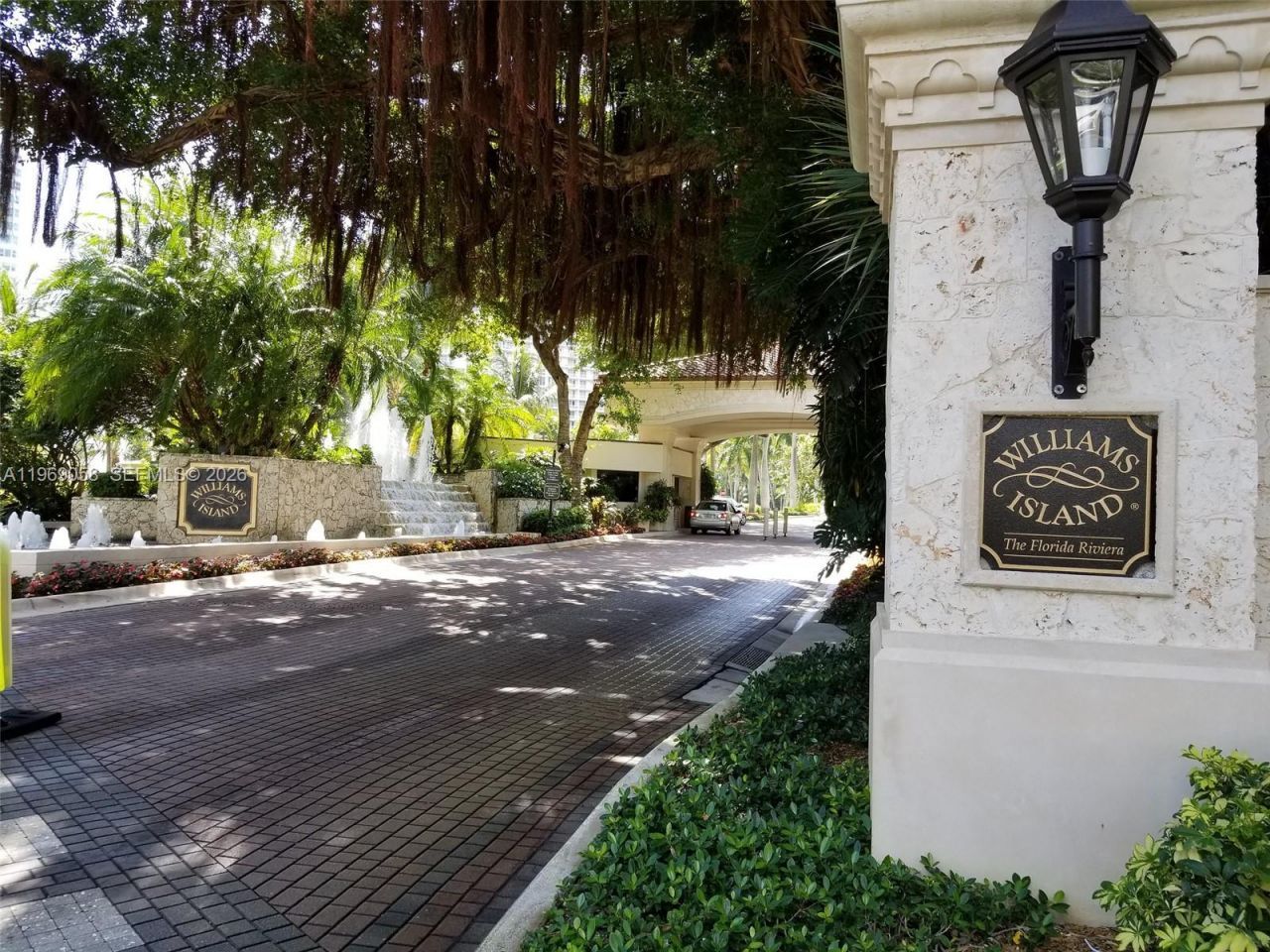 1000 W Island Blvd, Unit 2909, Aventura, FL 33160 Photo