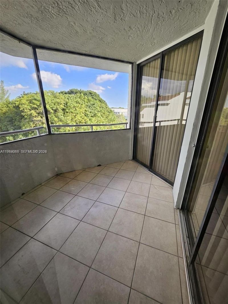 8365 SW 152nd Ave, Unit ph2, Miami, FL 33193 Photo