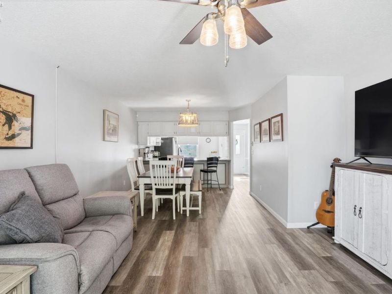 721 Creekside Drive, Huron, OH 44839 Photo 17