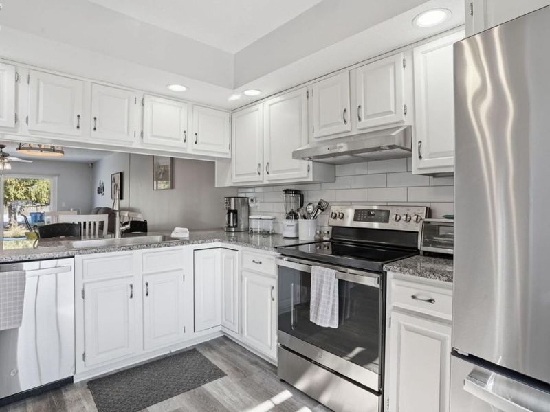 721 Creekside Drive, Huron, OH 44839 Photo 4