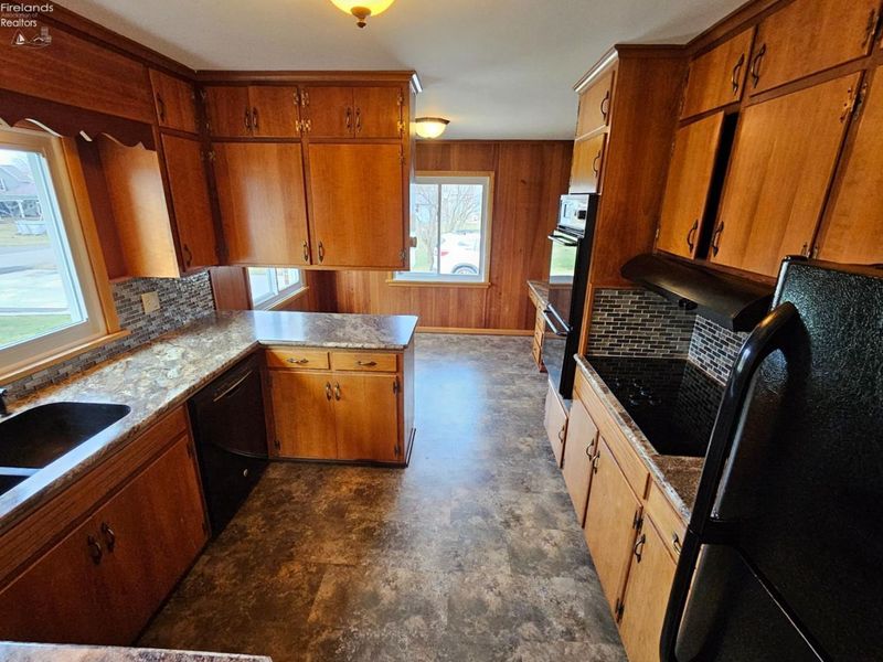 204 S Pennington, Sycamore, OH 44882 Photo 10