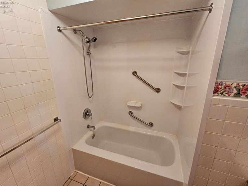 204 S Pennington, Sycamore, OH 44882 Photo 25