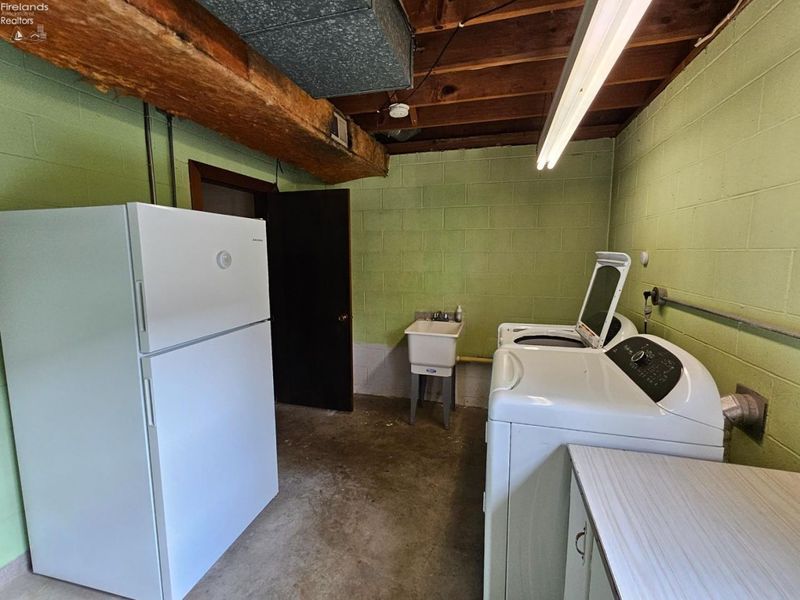 204 S Pennington, Sycamore, OH 44882 Photo 33