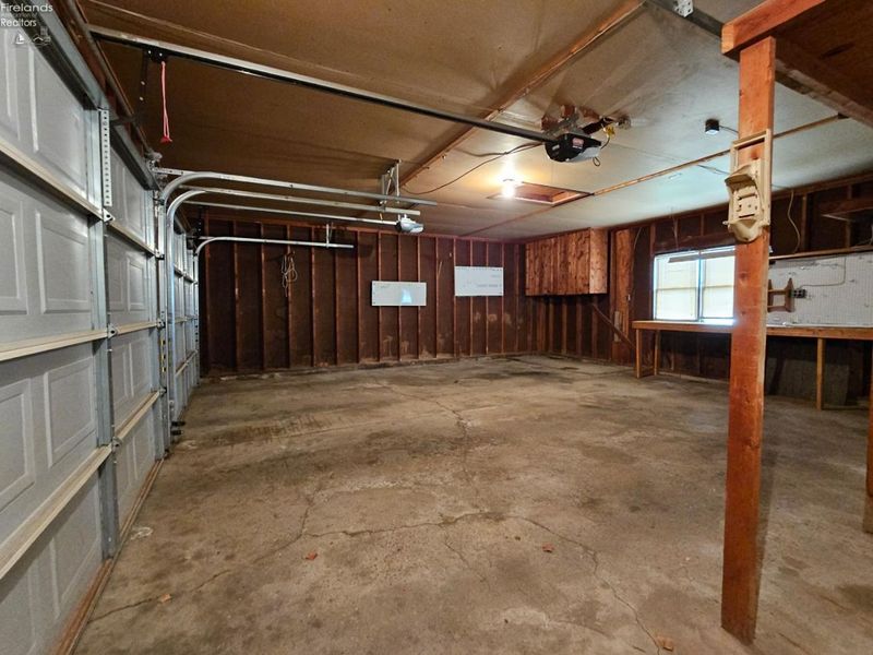 204 S Pennington, Sycamore, OH 44882 Photo 39