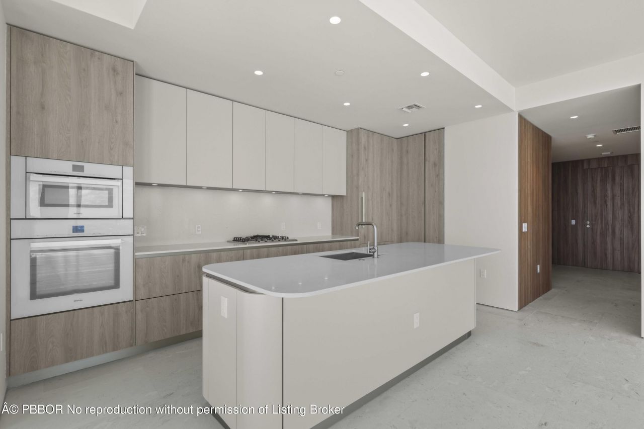 200 Arkona Court, Unit 2203, West Palm Beach, FL 33401 Photo