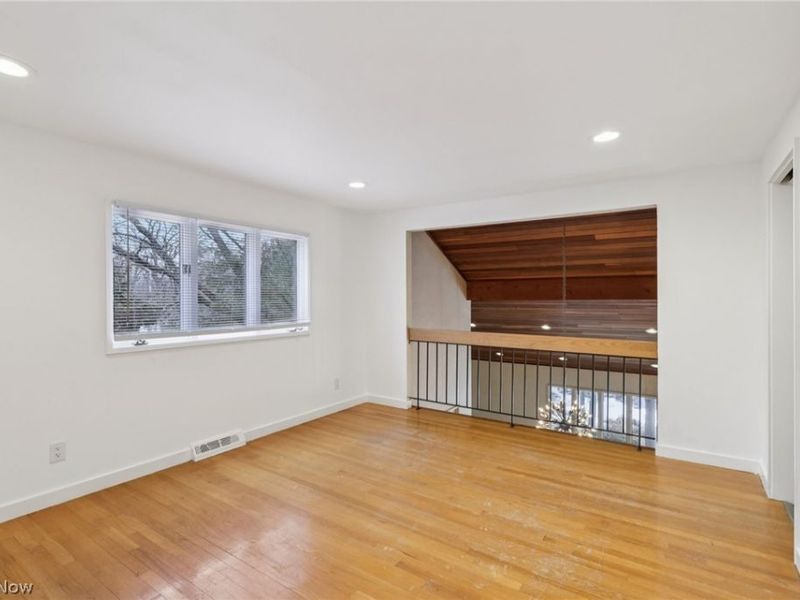 32150 S Woodland Road, Cleveland, OH 44124 Photo 24