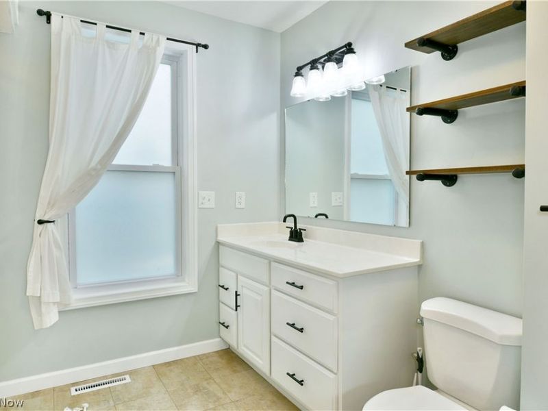 182 Raymond Avenue NW, Warren, OH 44483 Photo 17