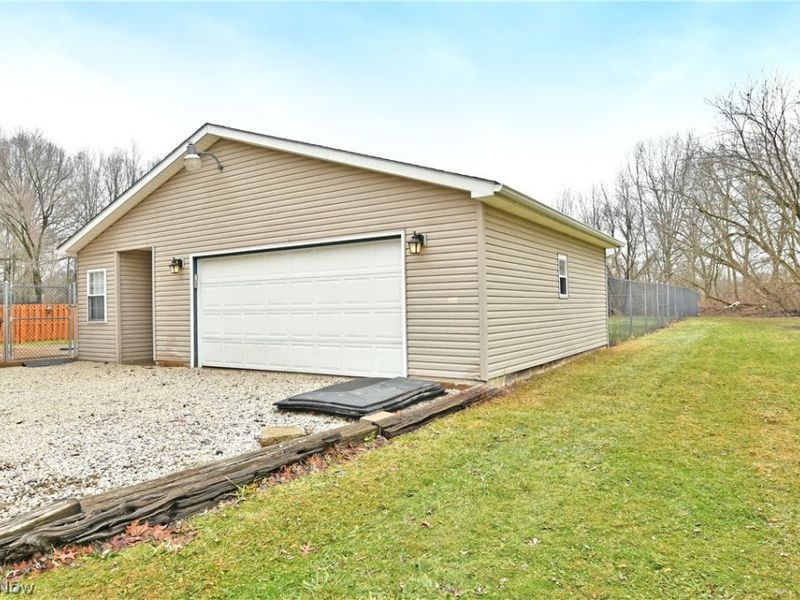 182 Raymond Avenue NW, Warren, OH 44483 Photo 48