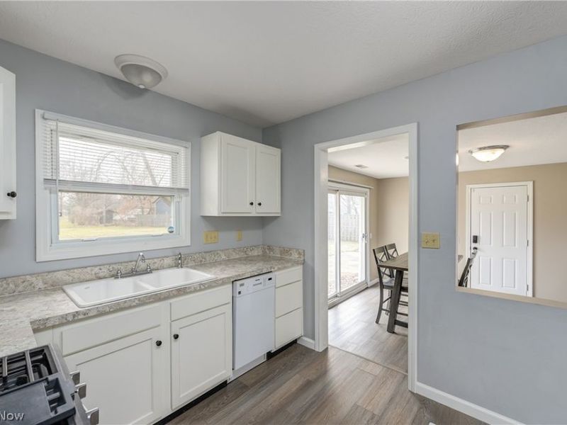 703 N Main Street, Amherst, OH 44001 Photo 11