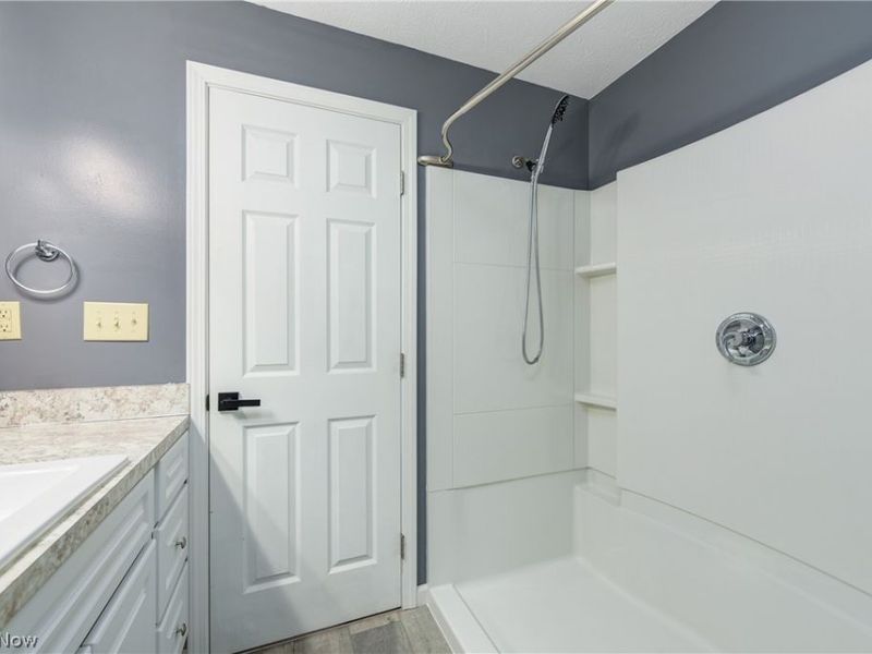 703 N Main Street, Amherst, OH 44001 Photo 20