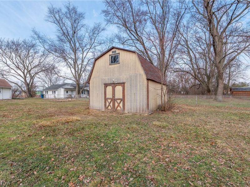 703 N Main Street, Amherst, OH 44001 Photo 37