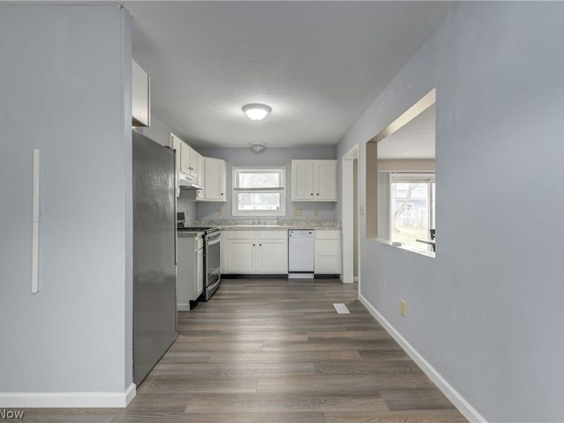 703 N Main Street, Amherst, OH 44001 Photo 7