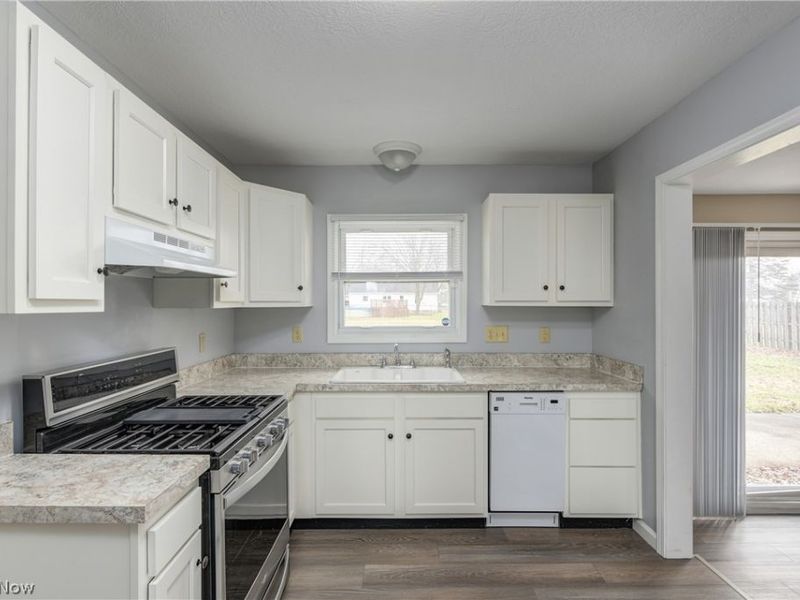 703 N Main Street, Amherst, OH 44001 Photo 9