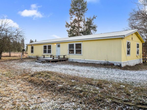 30907 N Hardesty Rd, Chattaroy, WA 99003