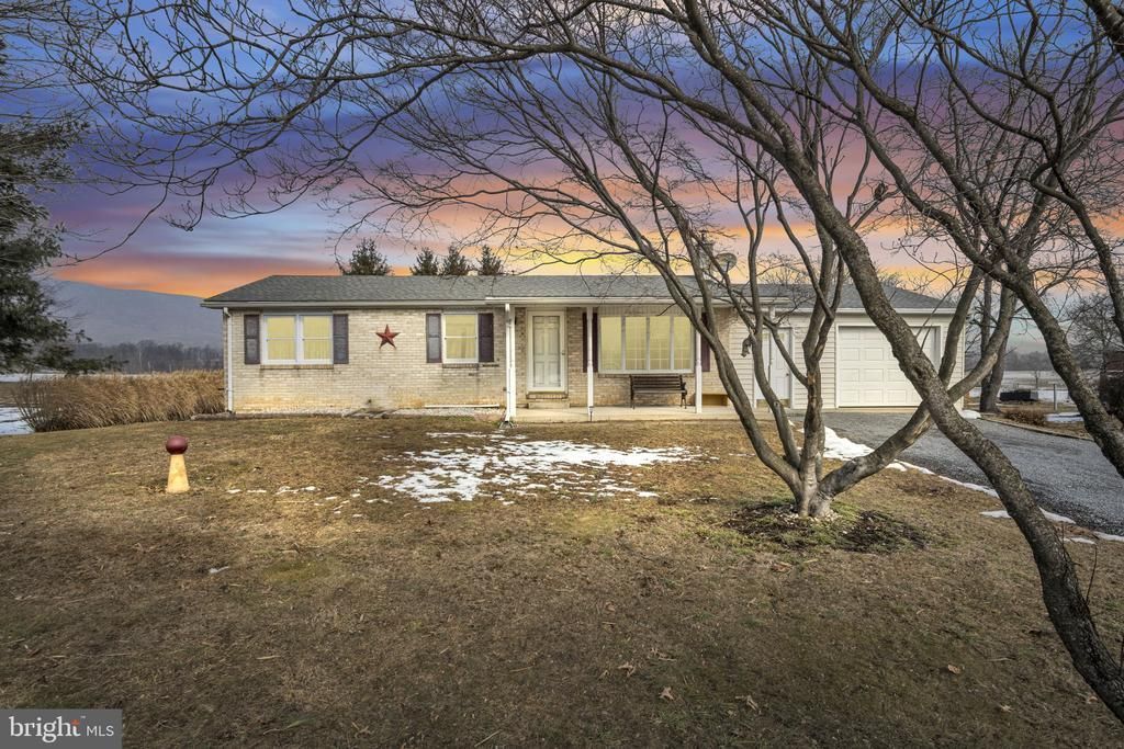 647 N Middle Road, Newville, PA 17241 Main Photo