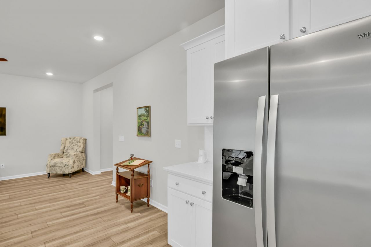 1011 Locals Street Photo 12