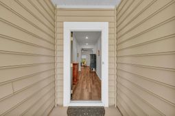 1011 Locals Street photo 4