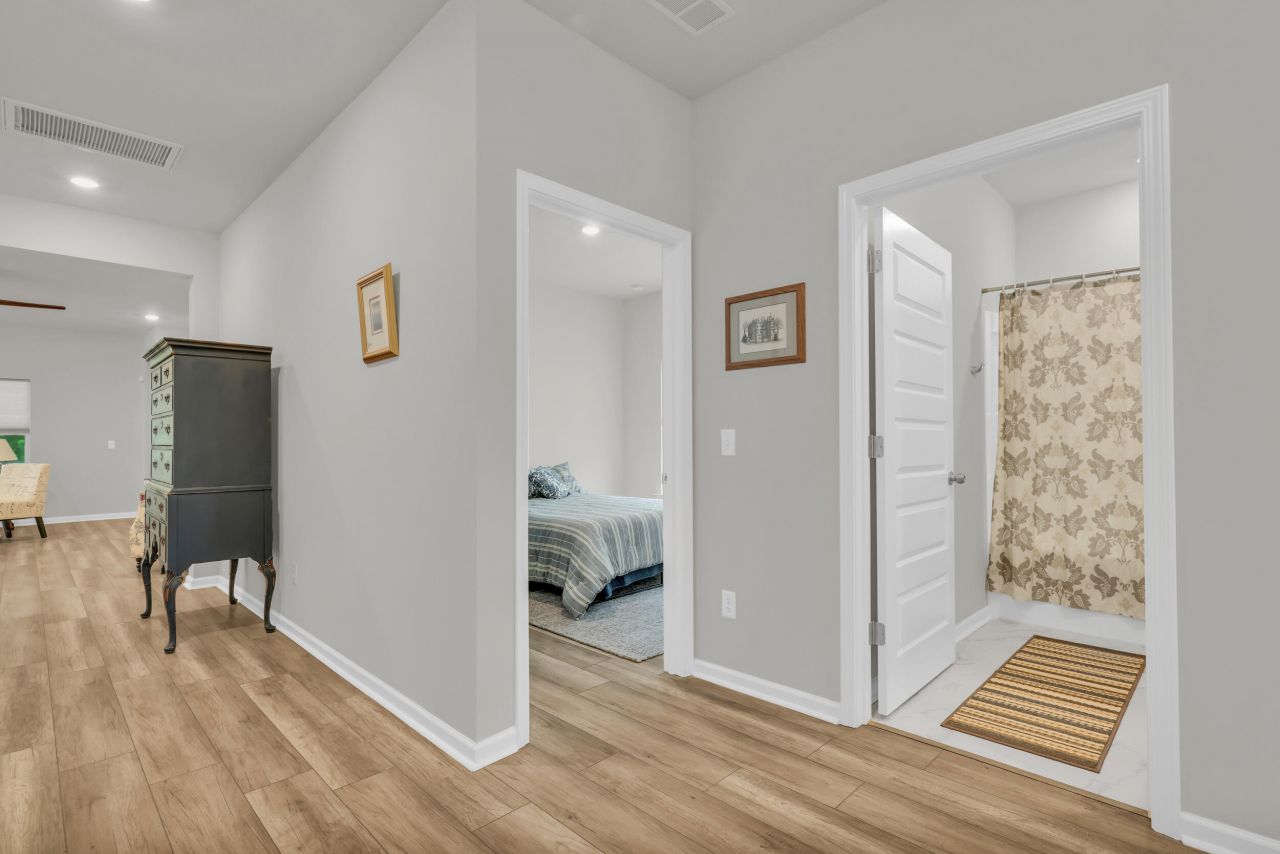 1011 Locals Street Photo 24