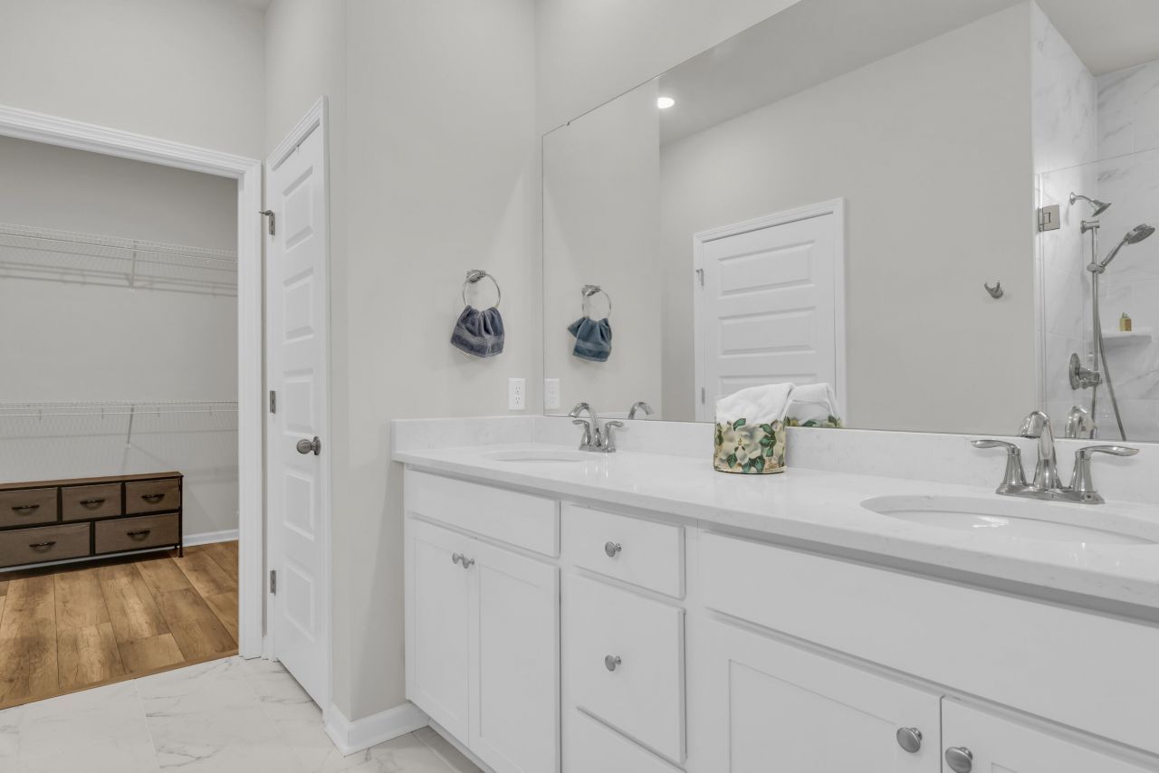 1011 Locals Street Photo 31