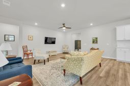 1011 Locals Street photo 4