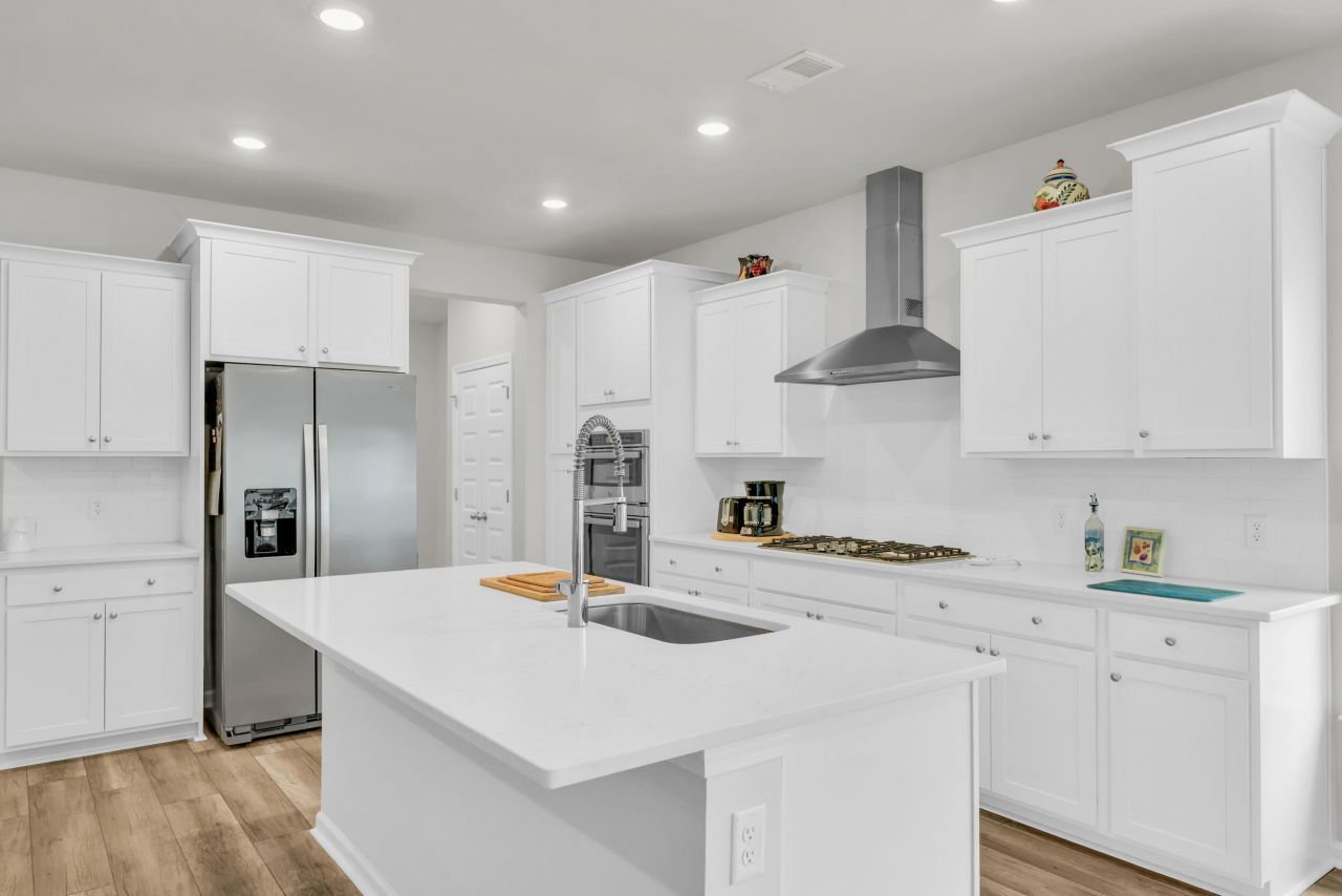 1011 Locals Street Photo 7