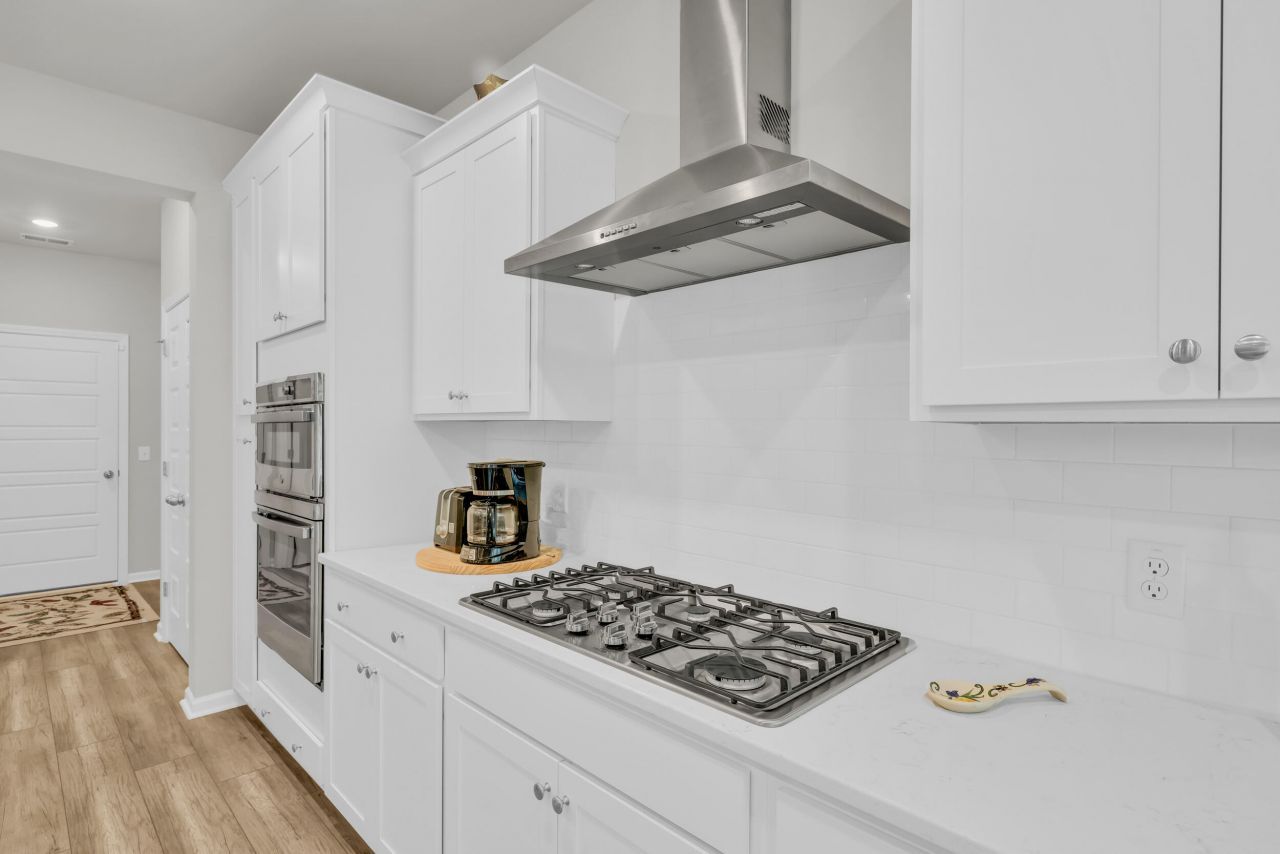 1011 Locals Street Photo 9