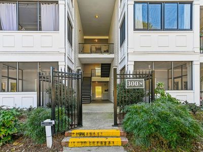 1025 Riverland Woods Place, Unit 305, Charleston, SC 29412