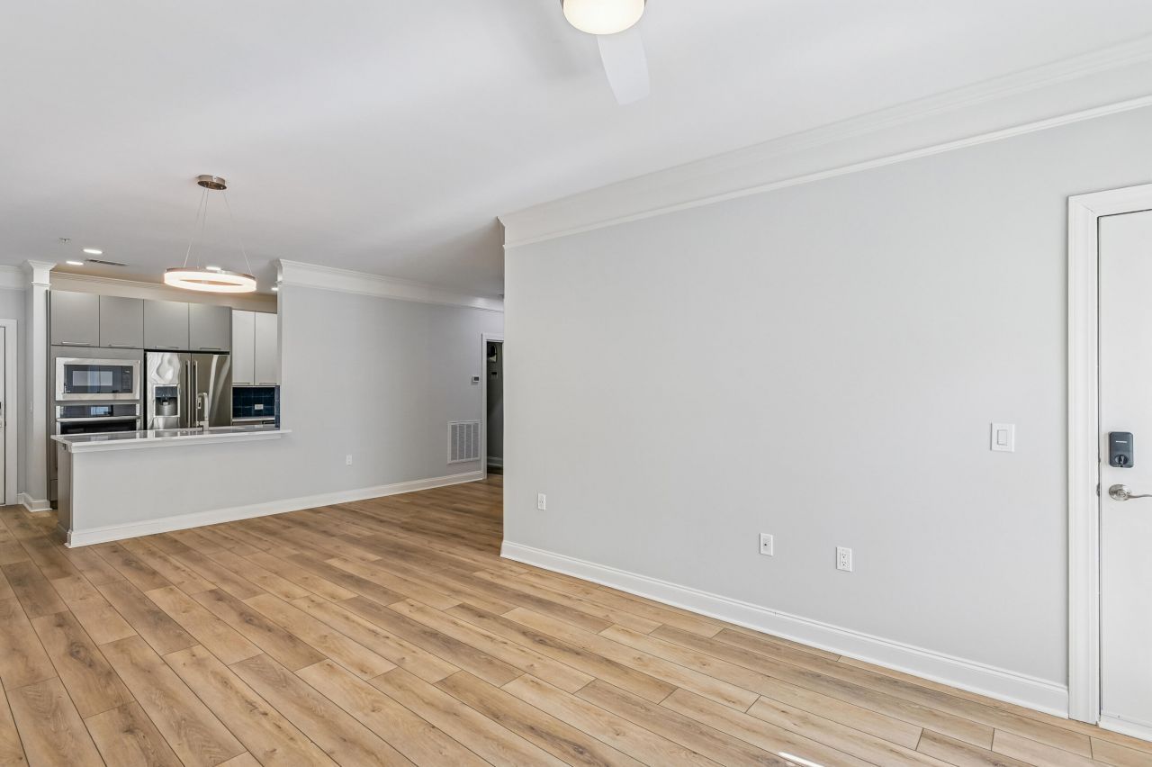 1025 Riverland Woods Place Photo 10