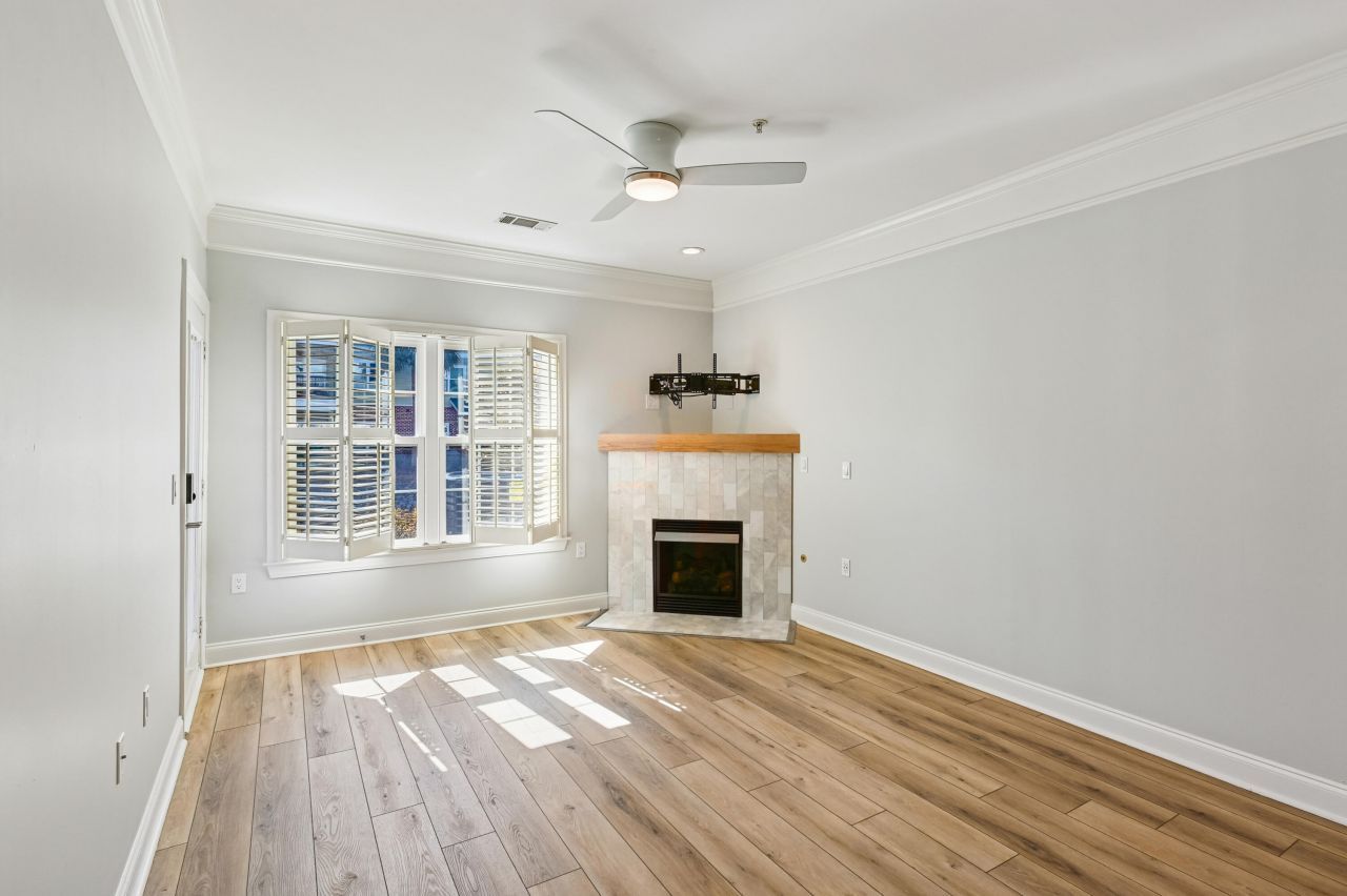 1025 Riverland Woods Place Photo 11