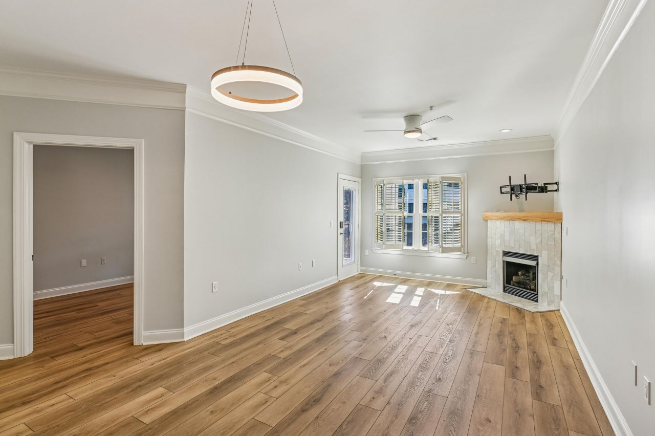 1025 Riverland Woods Place Photo 13