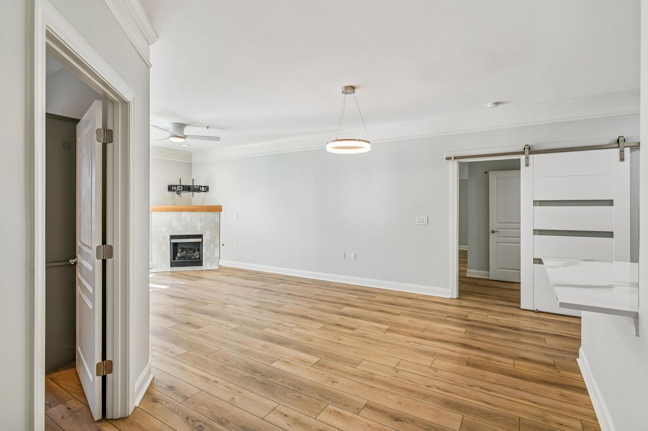 1025 Riverland Woods Place Photo 14