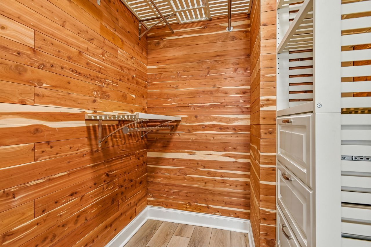 1025 Riverland Woods Place Photo 21