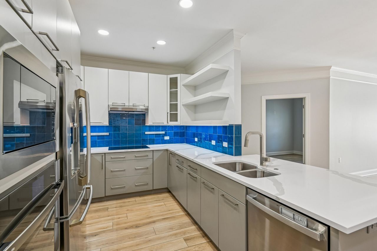 1025 Riverland Woods Place Photo 5