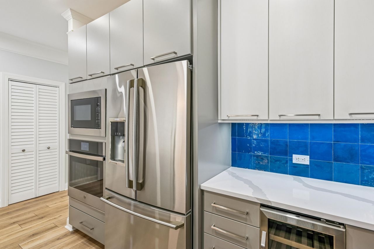 1025 Riverland Woods Place Photo 6