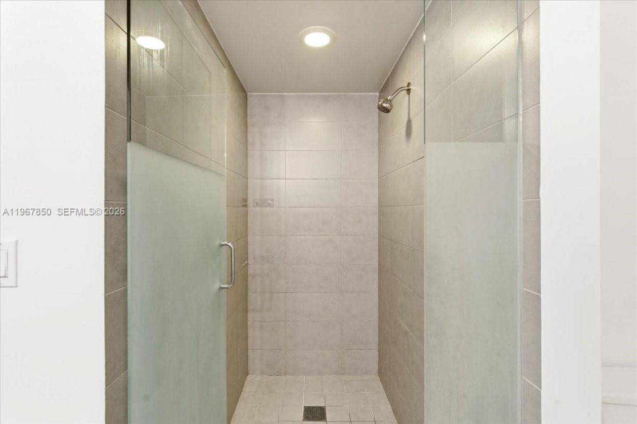 92 SW 3rd St, Unit 3804, Miami, FL 33130 Photo