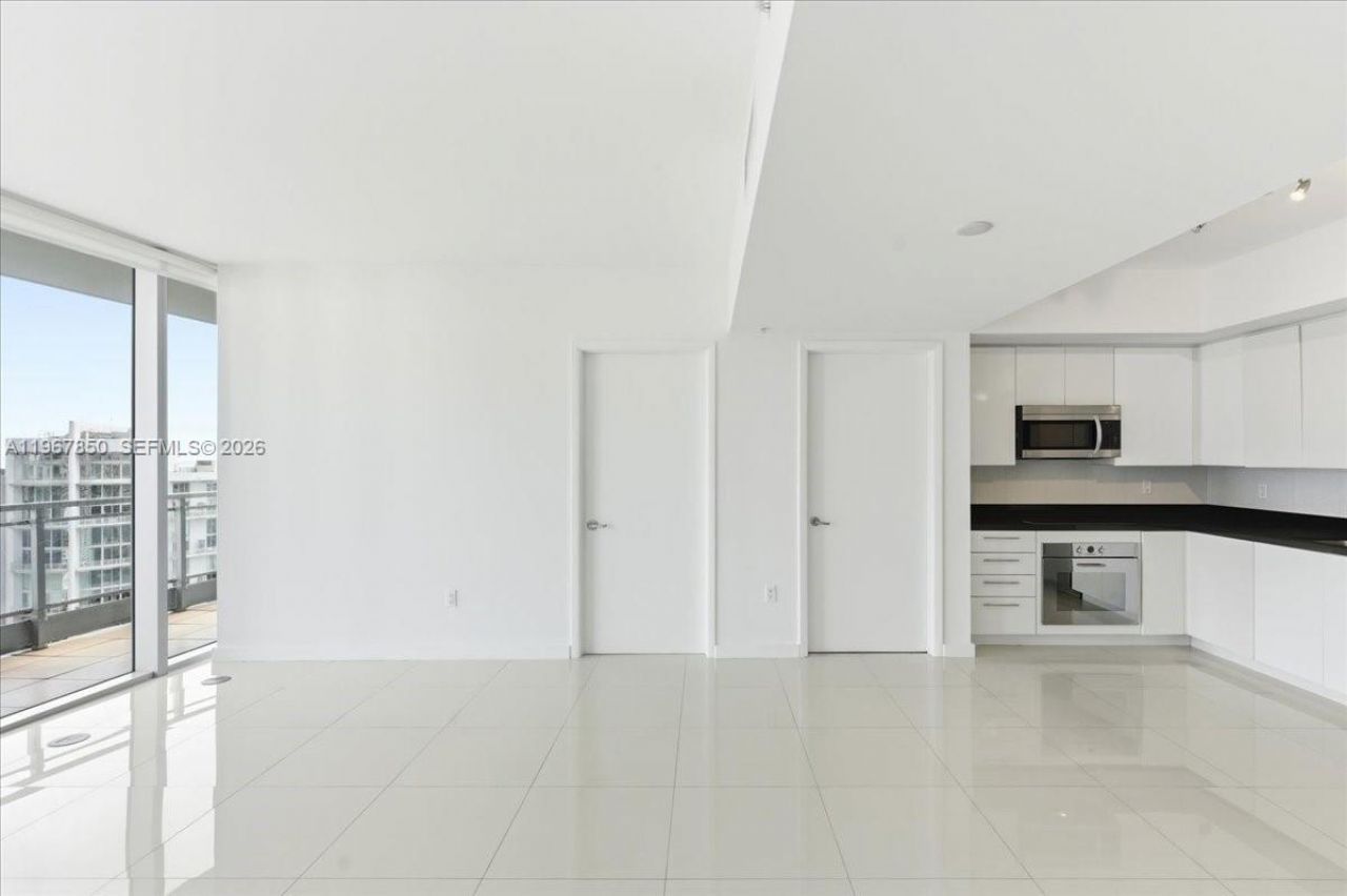 92 SW 3rd St, Unit 3804, Miami, FL 33130 Photo