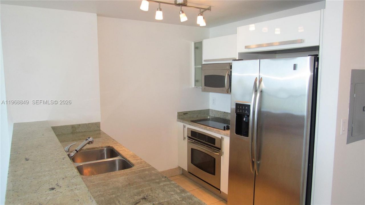 601 NE 36th St, Unit 2308, Miami, FL 33137 Photo