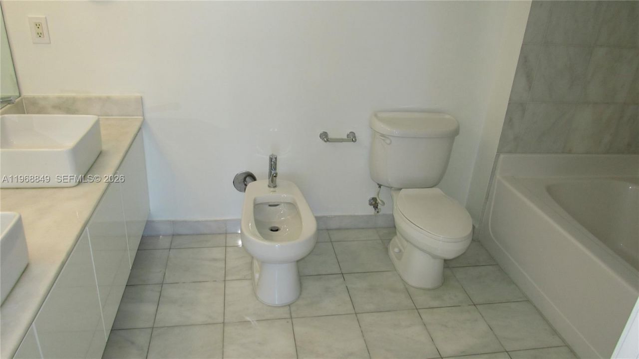 601 NE 36th St, Unit 2308, Miami, FL 33137 Photo