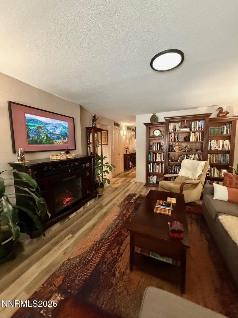 186 Lake Glen Drive, Carson City, NV 89703 Photo