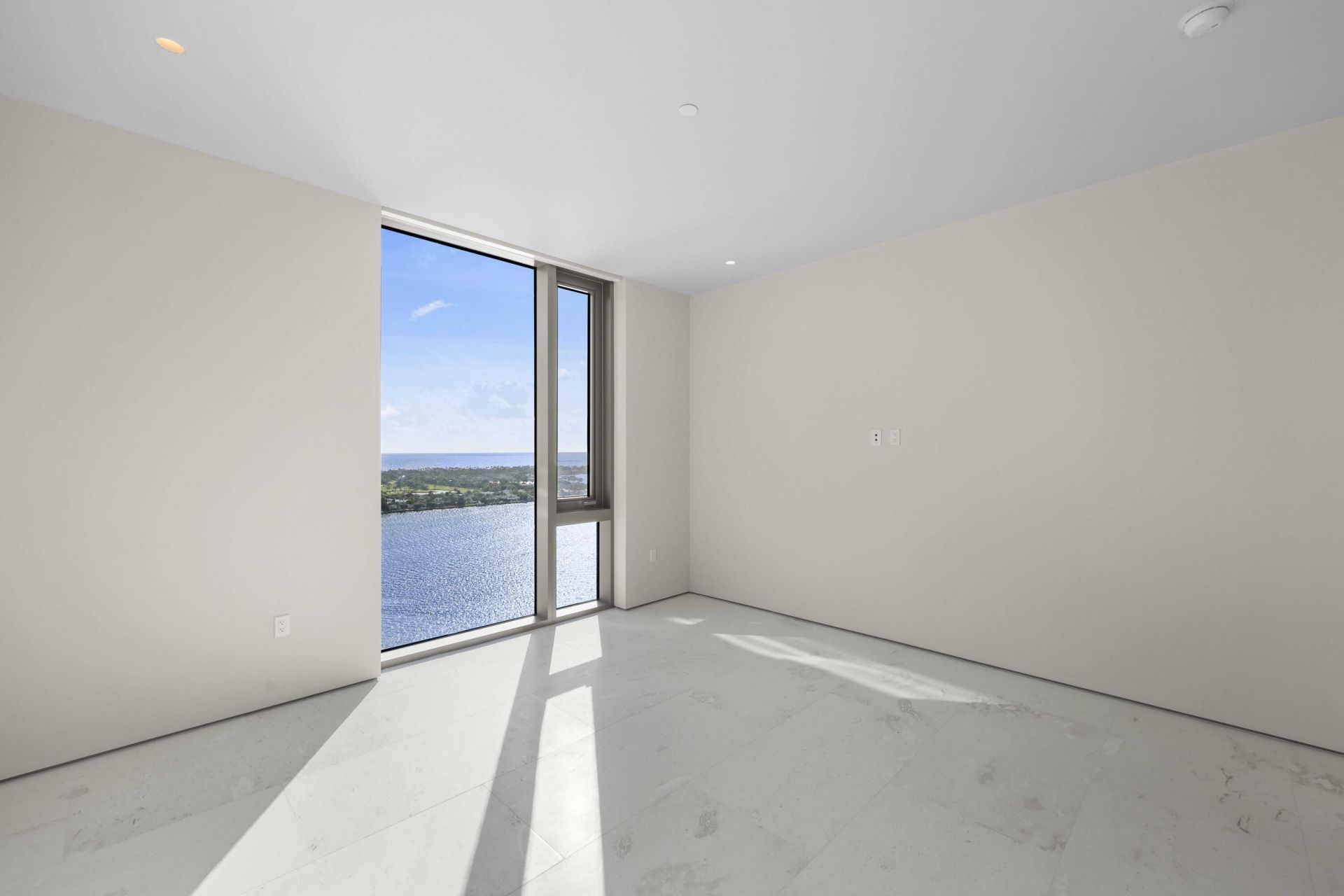 200 Arkona Court, Unit 2203, West Palm Beach, FL 33401 Photo